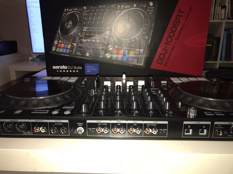 Vadonatúj Pioneer DJ DDJ-1000SRT 4-csatornás professzionális DJ vezérlő a rekordbox dj-hez