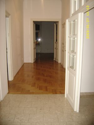 Eladó 4 szobás lakás a Parlamentnél