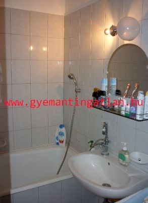 Eladó ingatlan Szekszárdon lakás remek helyen 3200415 