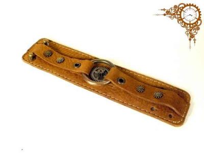 Bőr karkötő Steampunk stílusban