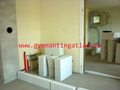 Eladó ingatlan Szekszárd jó környékén félkész ház 3200416 