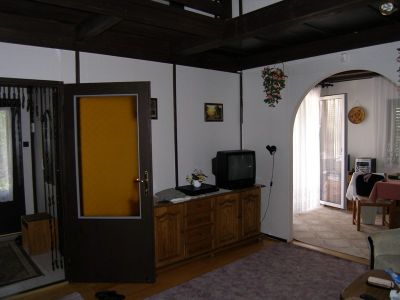 Áron alul eladó