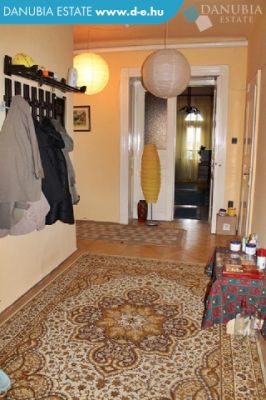 ELADÓ NAGYPOLGÁRI LAKÁS NAGYVÁRAD TÉR IX. KER.!!!