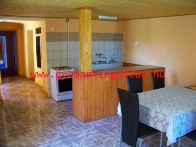 Eladó családi ház Tolna csendes részén 3200413