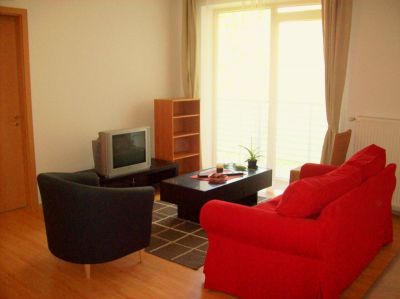 Kiadó 2 szobás új lakás az Oktogonnál