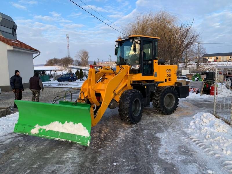 Eladó 1,5 Tonnás Rakodógép
