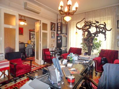 XI.ker. Karinthy Frigyes úton eladó teraszso, erkélyes lakás