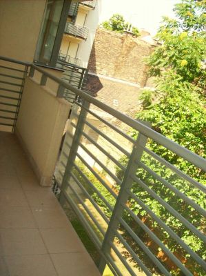 Kiadó 2 szobás új lakás az Oktogonnál