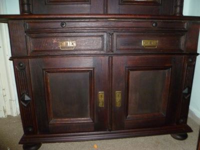 Ónémet tálalószekrény