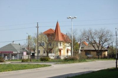 Eladó Budapest XVII.Kerületében nagyon forgalmas főút melletti ingatlan