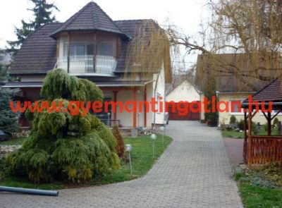 Eladó családi ház, Szekszárd 3200377