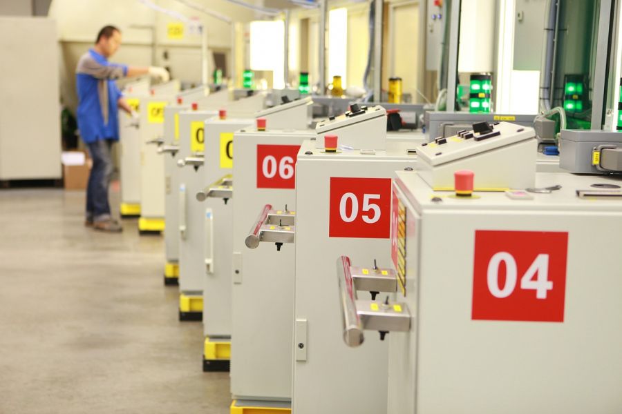 Betanított gépadagoló – Zalaegerszeg