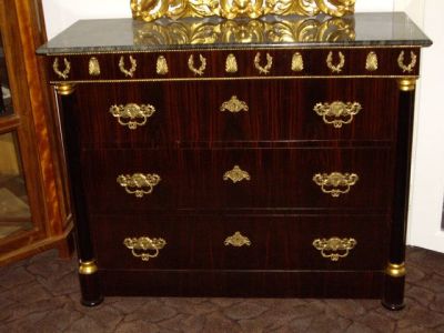 Bútor készítés / antik bútor asztalos