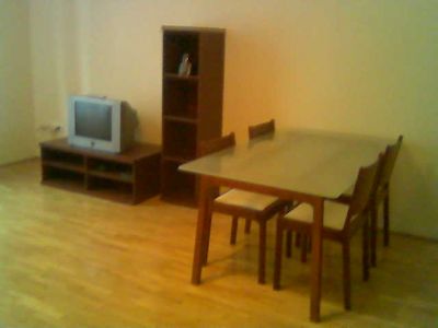 Kiadó 2 szobás lakás a Király utcában