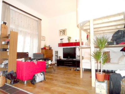 IX.ker. Corvinusnál eladó fiatalos garzon