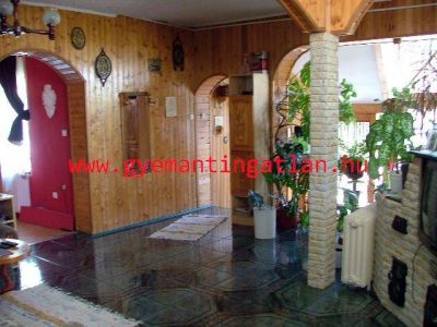 Eladó családi ház Bonyhád 3200399