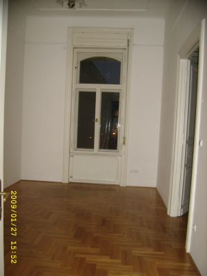 Eladó 4 szobás lakás a Parlamentnél