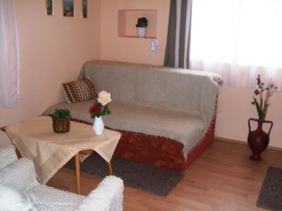 Üdülésre kiadó lakás Abádszalókon 8000-18000ft-ig,max.8 főnek