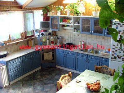 Eladó családi ház Bonyhád 3200399