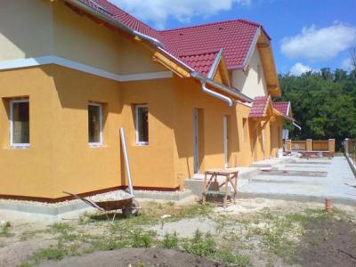 Fót új építésû panorámás részén sorházi lakás eladó