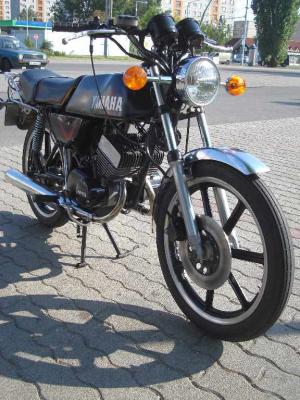 Yamaha rd 125 twin