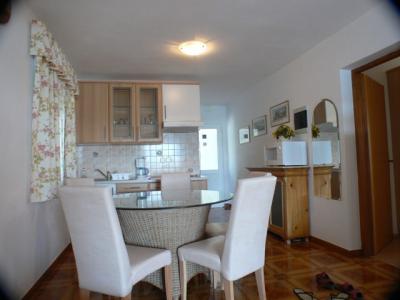 NYARALÁS TENGERPARTI PANORÁMÁS APARTMANOKBAN