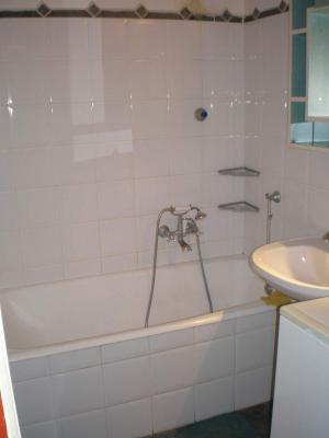 Kiadó 2 szobás, bútorozott, gépesített lakás a Deák térnél