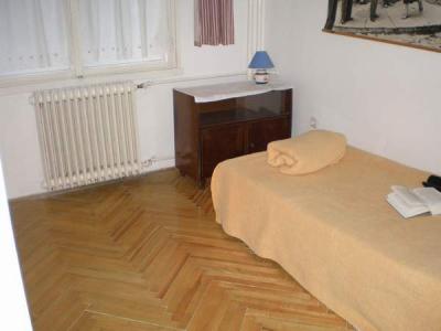 Kiadó 2,5 szobás lakás a Déli pályaudvar közelében