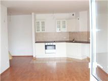 Kiadó új építésû, 3 szobás, bútorozatlan lakás IX. kerületben