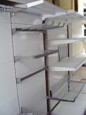 Üzletberendezés fali polc gondola zöldséges kenyeres kosár szép állapotban akciós eladók 06706305611