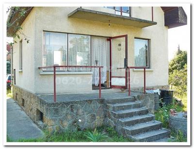 Veresegyházon tóhoz közel szerkezetkész családi ház eladó
