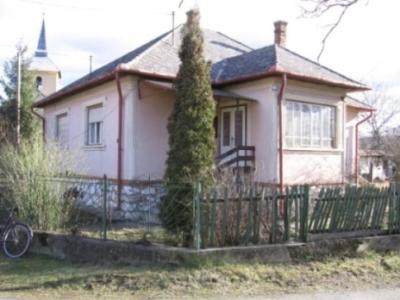 Komjáti , Táncsics Mihály 30. családi ház/eladó
