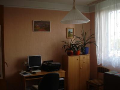 Négyszobás lakás eladó Kazincbarcikán a Radnóti Miklós téren!