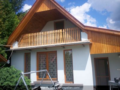 Üdülő övezeti ház 