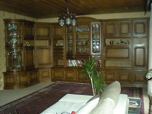 Rusztikus sarok szekrénysor