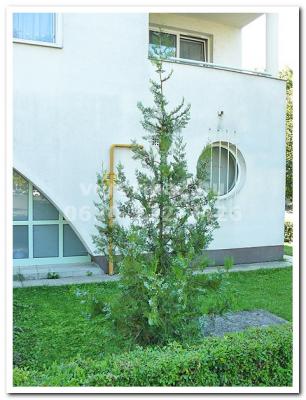 !!! IV.ker., Újpesten, Szilas-lakóparkban, utcai bejáratos üzlethelyiség eladó