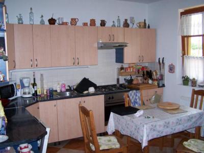 Õrbottyán központhoz közeli részén családi ház eladó! 