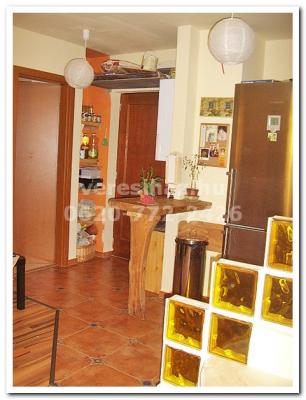 !!! Dunakeszin 2008-ban épült kitûnõ állapotú napfényes téglalakás eladó !!! 