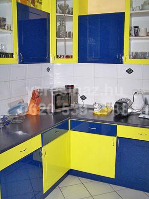 Veresegyház Csonkás részén jó állapotú családi ház eladó! 