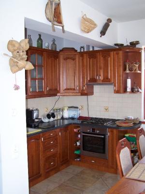 Eladó ház Veresegyházon, dinamikusan fejlõdõ, családi házas övezetében! 