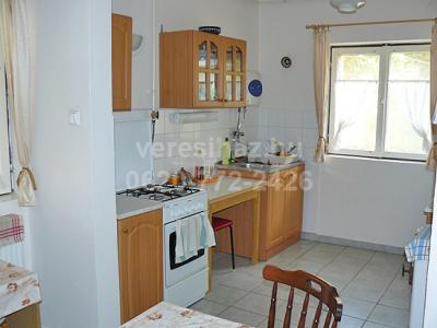 !!! Erdõkertesen 2008-ban felújított családi ház SÜRGÕSEN ELADÓ!!! 