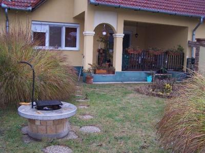 Veresegyház Termálfaluban 4 lakásos sorház második lakása eladó! 