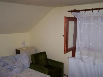 Veresegyházon családi ház eladó! 