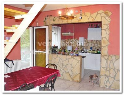 !!! Dunakeszi gyártelepi kertvárosában jó állapotú családi ház eladó !!! 