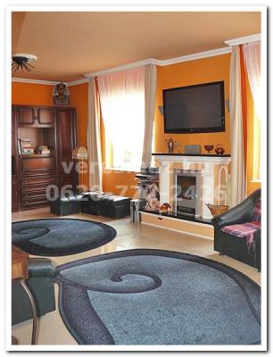 !!! Dunakeszin kertvárosban vállalkozásnak is alkalmas újszerû családi ház eladó !!! 