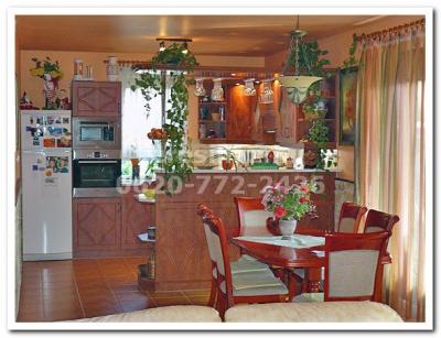 !!! Dunakeszin vállalkozásnak is alkalmas extra igényes családi ház áron alul eladó !!! 