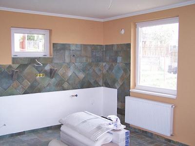 Váckisújfalu új építésû részén családi ház eladó!