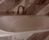 Kiadó full panorámás lakás a Petõfi téren