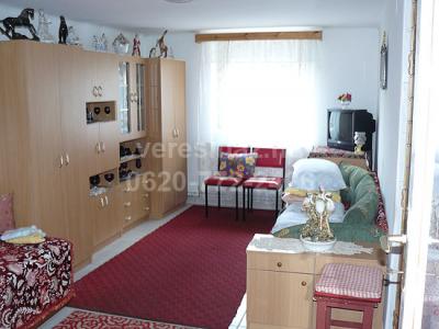 Veresegyházon családi ház eladó! 