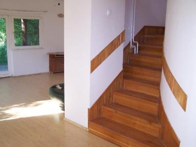 Gödöllõ nyugodt részén, Antalhegyen családi ház kiadó! 